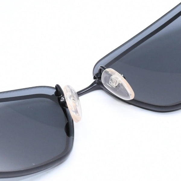 極美品 FENDI フェンディ サングラス アイウェア SL7470 72 ブラック メタル プラスチック ズッカモチーフ 中古 4a006187