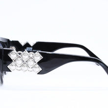 Load the image into the gallery viewer. VERSACE ヴェルサーチ サングラス アイウェア MOD.420/Z COL 852 メデューサ ブラック シルバー 美品 中古 4a006205