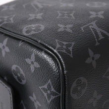 Load the image into the gallery viewer. 極美品 LOUIS VUITTON ルイヴィトン ドップ キット ハンドバッグ M46354 モノグラム エクリプス ブラック 中古 4a006103