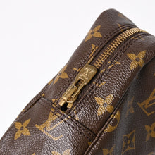 Load the image into the gallery viewer. LOUIS VUITTON ルイヴィトン トゥルーストワレット23 コスメポーチ クラッチバッグ ポーチ モノグラム ブラウン 美品 中古 4a006084