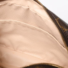 Load the image into the gallery viewer. LOUIS VUITTON ルイヴィトン トゥルーストワレット23 コスメポーチ クラッチバッグ ポーチ モノグラム ブラウン 美品 中古 4a006084
