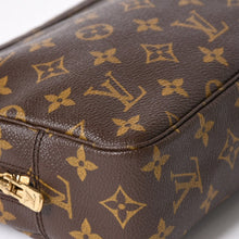 Load the image into the gallery viewer. 極美品 LOUIS VUITTON ルイヴィトン トゥルーストワレット 23 セカンドバッグ クラッチバッグ M47524 ブラウン ゴールド金具 中古 4a006071
