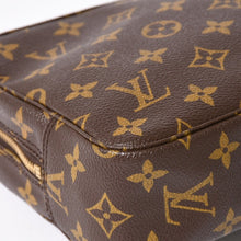 Load the image into the gallery viewer. 極美品 LOUIS VUITTON ルイヴィトン トゥルーストワレット 23 セカンドバッグ クラッチバッグ M47524 ブラウン ゴールド金具 中古 4a006071