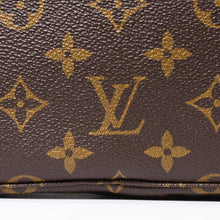 Load the image into the gallery viewer. 極美品 LOUIS VUITTON ルイヴィトン トゥルーストワレット 23 セカンドバッグ クラッチバッグ M47524 ブラウン ゴールド金具 中古 4a006071