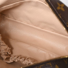 Load the image into the gallery viewer. 極美品 LOUIS VUITTON ルイヴィトン トゥルーストワレット 23 セカンドバッグ クラッチバッグ M47524 ブラウン ゴールド金具 中古 4a006071