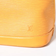 Load the image into the gallery viewer. 極美品 LOUIS VUITTON ルイヴィトン アルマ ハンドバッグ M52419 エピレザー タッシリイエロー シルバー金具 中古 4a006209