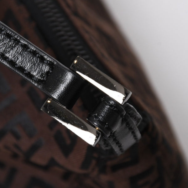 極美品 FENDI フェンディ ショルダーバッグ ズッキーノ 2241-8BR267JQ5-039 ブラウン シルバー金具 中古 4a006227
