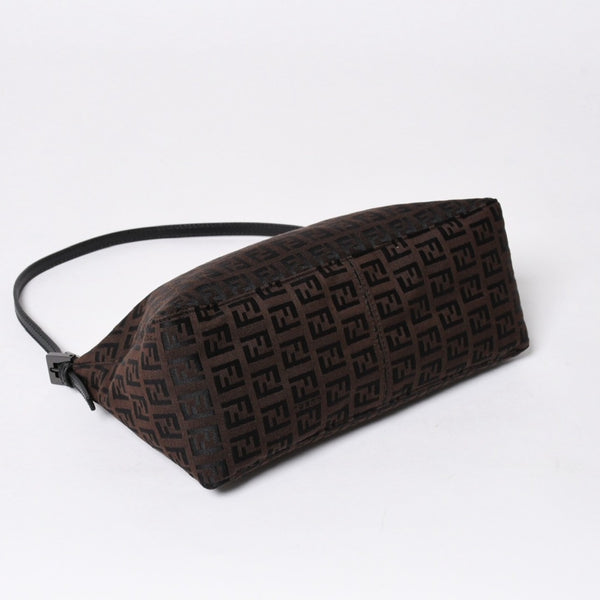 極美品 FENDI フェンディ ショルダーバッグ ズッキーノ 2241-8BR267JQ5-039 ブラウン シルバー金具 中古 4a006227