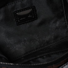 Load the image into the gallery viewer. 極美品 FENDI フェンディ ショルダーバッグ ズッキーノ 2241-8BR267JQ5-039 ブラウン シルバー金具 中古 4a006227