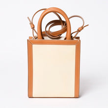 Load the image into the gallery viewer. CELINE セリーヌ ミニバーティカルカバ 2WAYショルダーバッグ 193302BNZ.02NT コットンキャンバス レザー ベージュ 美品 中古 4a006230