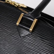将图片加载到图库查看器中。 極美品 LOUIS VUITTON ルイヴィトン エピ ポンヌフ ハンドバッグ M52052 エピレザー ブラック ゴールド金具 中古 4a006241