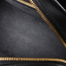 将图片加载到图库查看器中。 極美品 LOUIS VUITTON ルイヴィトン エピ ポンヌフ ハンドバッグ M52052 エピレザー ブラック ゴールド金具 中古 4a006241