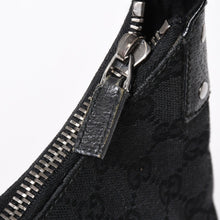 Load the image into the gallery viewer. 極美品 GUCCI グッチ ワンショルダーバッグ ハンドバッグ 115002 イタリア製 GGキャンバス レザー メタルブラック金具 中古 4a006215
