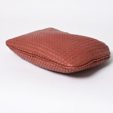 Load the image into the gallery viewer. 極美品 BOTTEGA VENETA ボッテガヴェネタ イントレチャート ホーボー ハンドバッグ ショルダーバッグ ピンク レザー 中古 4a006224