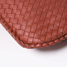 Load the image into the gallery viewer. 極美品 BOTTEGA VENETA ボッテガヴェネタ イントレチャート ホーボー ハンドバッグ ショルダーバッグ ピンク レザー 中古 4a006224