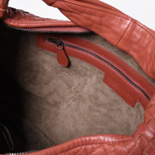 Load the image into the gallery viewer. 極美品 BOTTEGA VENETA ボッテガヴェネタ イントレチャート ホーボー ハンドバッグ ショルダーバッグ ピンク レザー 中古 4a006224