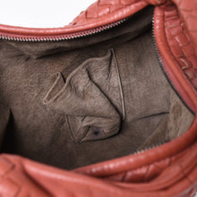 Load the image into the gallery viewer. 極美品 BOTTEGA VENETA ボッテガヴェネタ イントレチャート ホーボー ハンドバッグ ショルダーバッグ ピンク レザー 中古 4a006224