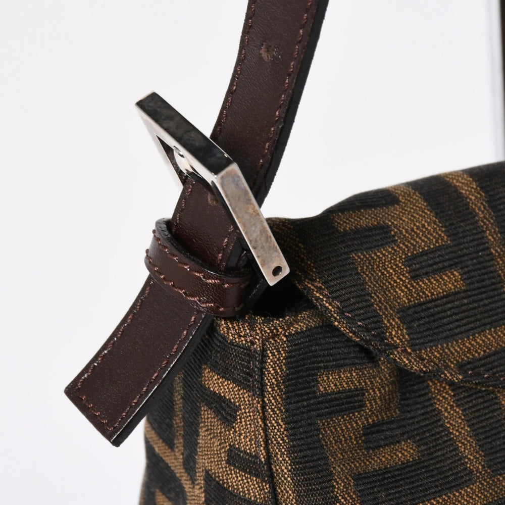 極美品 FENDI フェンディ マンマバケット ワンショルダーバッグ 26325 ズッカ柄 ブラウン ヴィンテージ シルバー金具 中古 4a006223