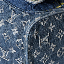 Load the image into the gallery viewer. 新品同様 LOUIS VUITTON ルイヴィトン ネオスピーディ ハンドバッグ M95019 モノグラム デニム インディゴブルー ゴールド金具 中古 4a006512