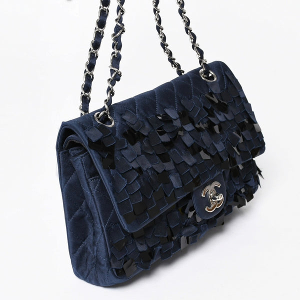 極美品 CHANEL シャネル マトラッセ25 Wフラップ Wチェーンショルダーバッグ 12番台 ココマーク サテン スパンコール ネイビー 中古 4a006228