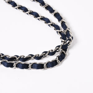 極美品 CHANEL シャネル マトラッセ25 Wフラップ Wチェーンショルダーバッグ 12番台 ココマーク サテン スパンコール ネイビー 中古 4a006228