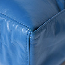 Load the image into the gallery viewer. 極美品 BOTTEGA VENETA ボッテガヴェネタ アルコ カメラバッグ ショルダーバッグ 731165VCQ714424 カーフスキン レザー ブルー 中古 4a006219