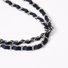 Load the image into the gallery viewer. 極美品 CHANEL シャネル マトラッセ25 Wフラップ Wチェーンショルダーバッグ 12番台 ココマーク サテン スパンコール ネイビー 中古 4a006228
