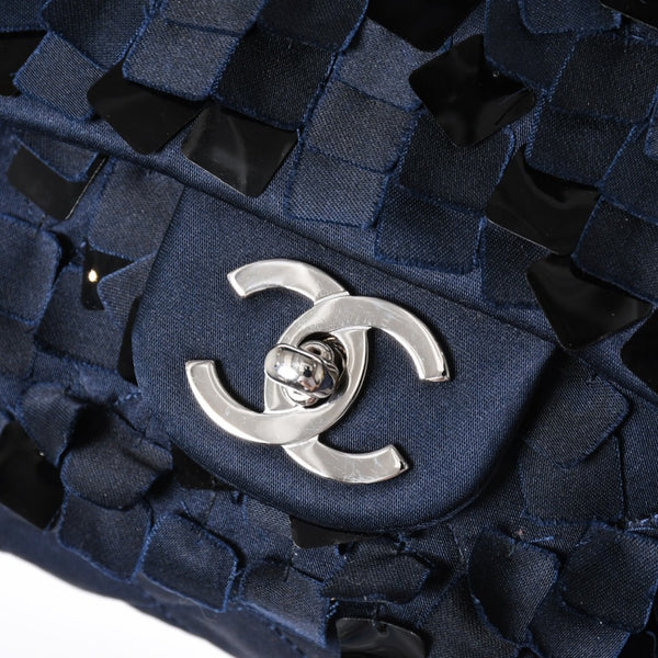 極美品 CHANEL シャネル マトラッセ25 Wフラップ Wチェーンショルダーバッグ 12番台 ココマーク サテン スパンコール ネイビー 中古 4a006228