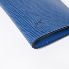 Load the image into the gallery viewer. 極美品 LOUIS VUITTON ルイヴィトン ポシェット アクセソワール ワンショルダーバッグ M52945 エピ レザー ブルー 中古 4a006075