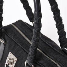 Load the image into the gallery viewer. 極美品 Christian Dior クリスチャンディオール ラブリー ハンドバッグ 02-BO-0097 トロッター ブラック ガリアーノ期 中古 4a006210