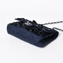 Load the image into the gallery viewer. 極美品 CHANEL シャネル マトラッセ25 Wフラップ Wチェーンショルダーバッグ 12番台 ココマーク サテン スパンコール ネイビー 中古 4a006228