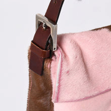 Load the image into the gallery viewer. 極美品 FENDI フェンディ マンマバケット ハラコ レザー ショルダーバッグ 2308-26424-099 ピンク ブラウン シルバー金具 中古 4a006149