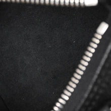 Load the image into the gallery viewer. 新品同様 LOUIS VUITTON ルイヴィトン ナノ スピーディー ハンドバッグ 草間彌生 モノグラム アンプラント M81910 ブラック 中古 4a006239