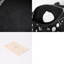 Load the image into the gallery viewer. 新品同様 LOUIS VUITTON ルイヴィトン ナノ スピーディー ハンドバッグ 草間彌生 モノグラム アンプラント M81910 ブラック 中古 4a006239