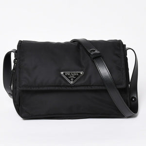 極美品 PRADA プラダ ポコノ ショルダーバッグ トライアングルロゴ 三角ロゴ ナイロン ブラック シルバー金具 中古 4a006214