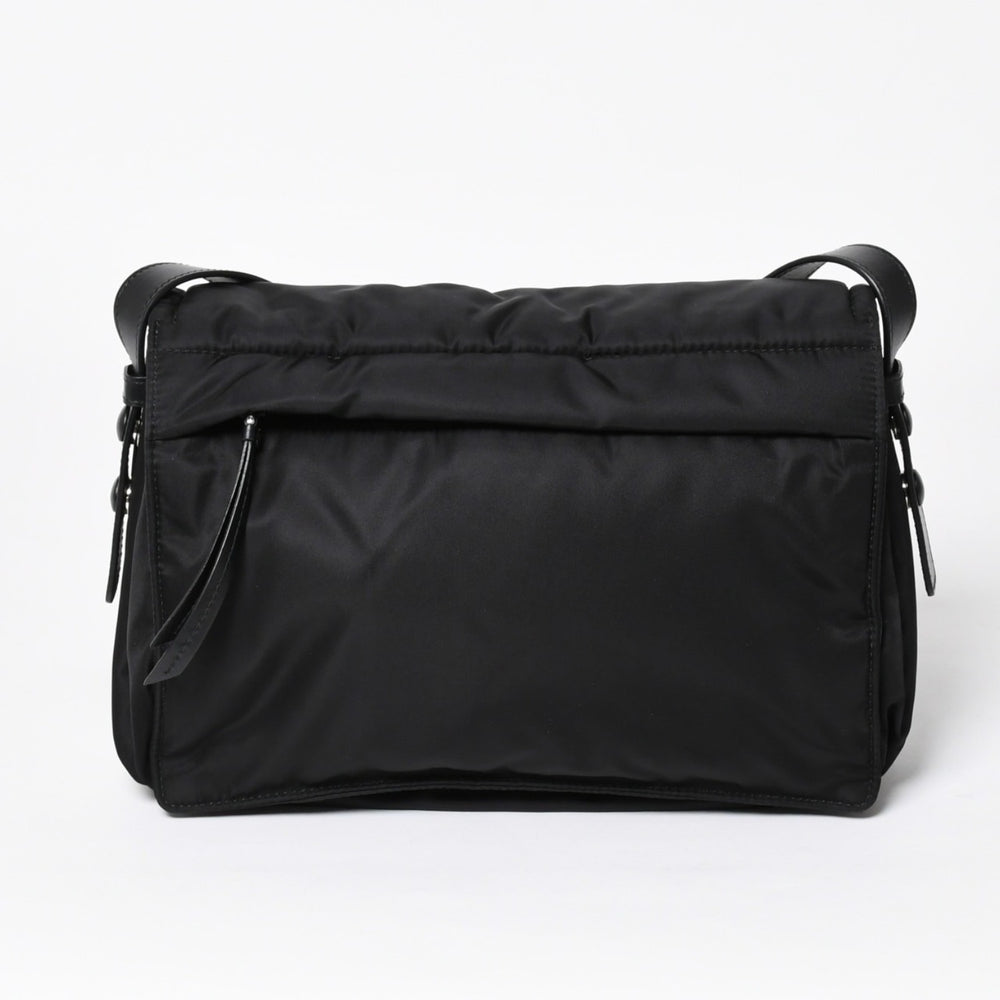 極美品 PRADA プラダ ポコノ ショルダーバッグ トライアングルロゴ 三角ロゴ ナイロン ブラック シルバー金具 中古 4a006214