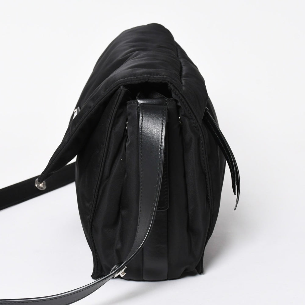 Very Good Condition PRADA Prada Pocono Shoulder Bag Triangle Logo Triangle Logo Nylon Black Silver Hardware Used 4a006214