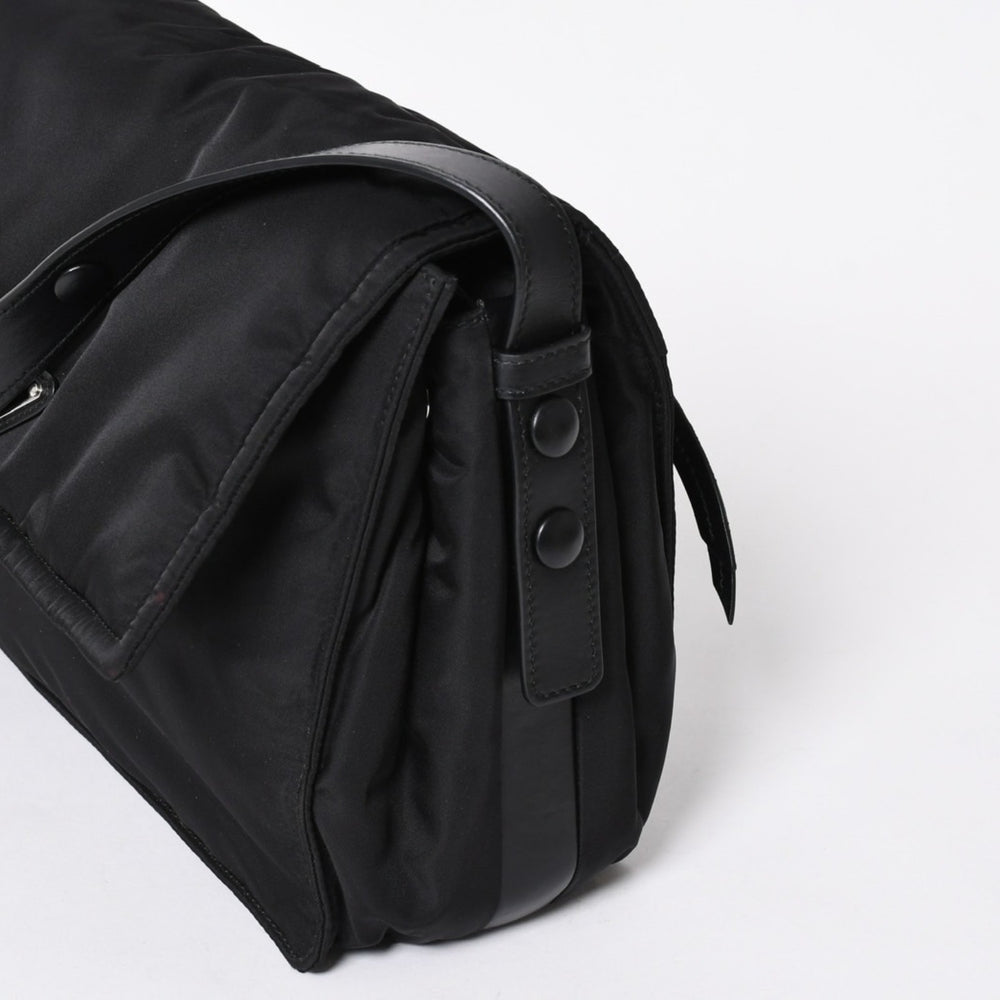 Very Good Condition PRADA Prada Pocono Shoulder Bag Triangle Logo Triangle Logo Nylon Black Silver Hardware Used 4a006214