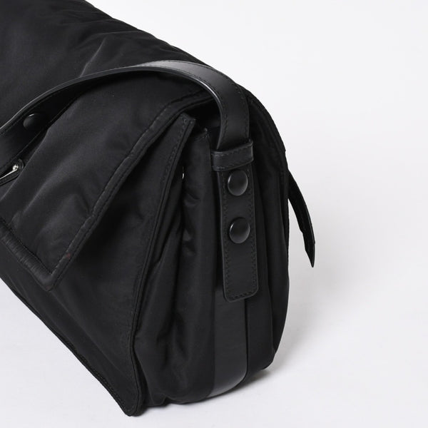 極美品 PRADA プラダ ポコノ ショルダーバッグ トライアングルロゴ 三角ロゴ ナイロン ブラック シルバー金具 中古 4a006214