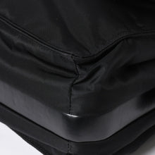 Load the image into the gallery viewer. 極美品 PRADA プラダ ポコノ ショルダーバッグ トライアングルロゴ 三角ロゴ ナイロン ブラック シルバー金具 中古 4a006214