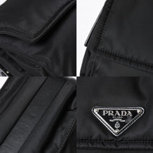 Load the image into the gallery viewer. 極美品 PRADA プラダ ポコノ ショルダーバッグ トライアングルロゴ 三角ロゴ ナイロン ブラック シルバー金具 中古 4a006214