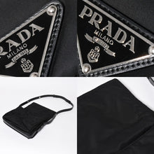 Load the image into the gallery viewer. 極美品 PRADA プラダ ポコノ ショルダーバッグ トライアングルロゴ 三角ロゴ ナイロン ブラック シルバー金具 中古 4a006214