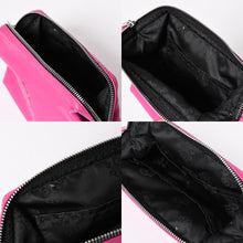 将图片加载到图库查看器中。 CHROME HEARTS クロムハーツ COSMETIC POUCH コスメティック ポーチ CHプラスパッチ 1パッチ ダガー シルバー925 美品 中古 4a006262
