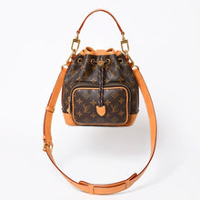 Load the image into the gallery viewer. 極美品 LOUIS VUITTON ルイヴィトン ノエ カーゴ バケットバッグ ショルダーバッグ M14017 ブラウン ゴールド金具 中古 4a006240