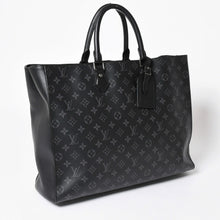 Load the image into the gallery viewer. 極美品 LOUIS VUITTON ルイヴィトン グラン サック トートバッグ M44733 モノグラムエクリプス ブラック シルバー金具 中古 4a006217