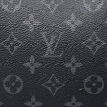 Load the image into the gallery viewer. 極美品 LOUIS VUITTON ルイヴィトン グラン サック トートバッグ M44733 モノグラムエクリプス ブラック シルバー金具 中古 4a006217