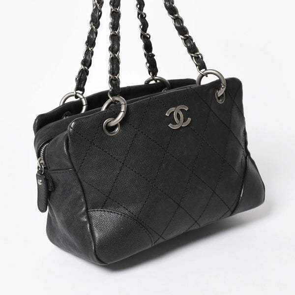 極美品 CHANEL シャネル ワイルドステッチ チェーントートバッグ 10番台 ココマーク キャビアスキン ブラック 中古 4a006232