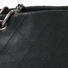 画像をギャラリービューアに読み込む, 極美品 CHANEL シャネル ワイルドステッチ チェーントートバッグ 10番台 ココマーク キャビアスキン ブラック 中古 4a006232