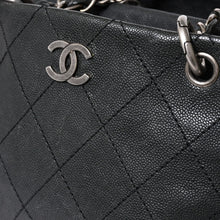 画像をギャラリービューアに読み込む, 極美品 CHANEL シャネル ワイルドステッチ チェーントートバッグ 10番台 ココマーク キャビアスキン ブラック 中古 4a006232