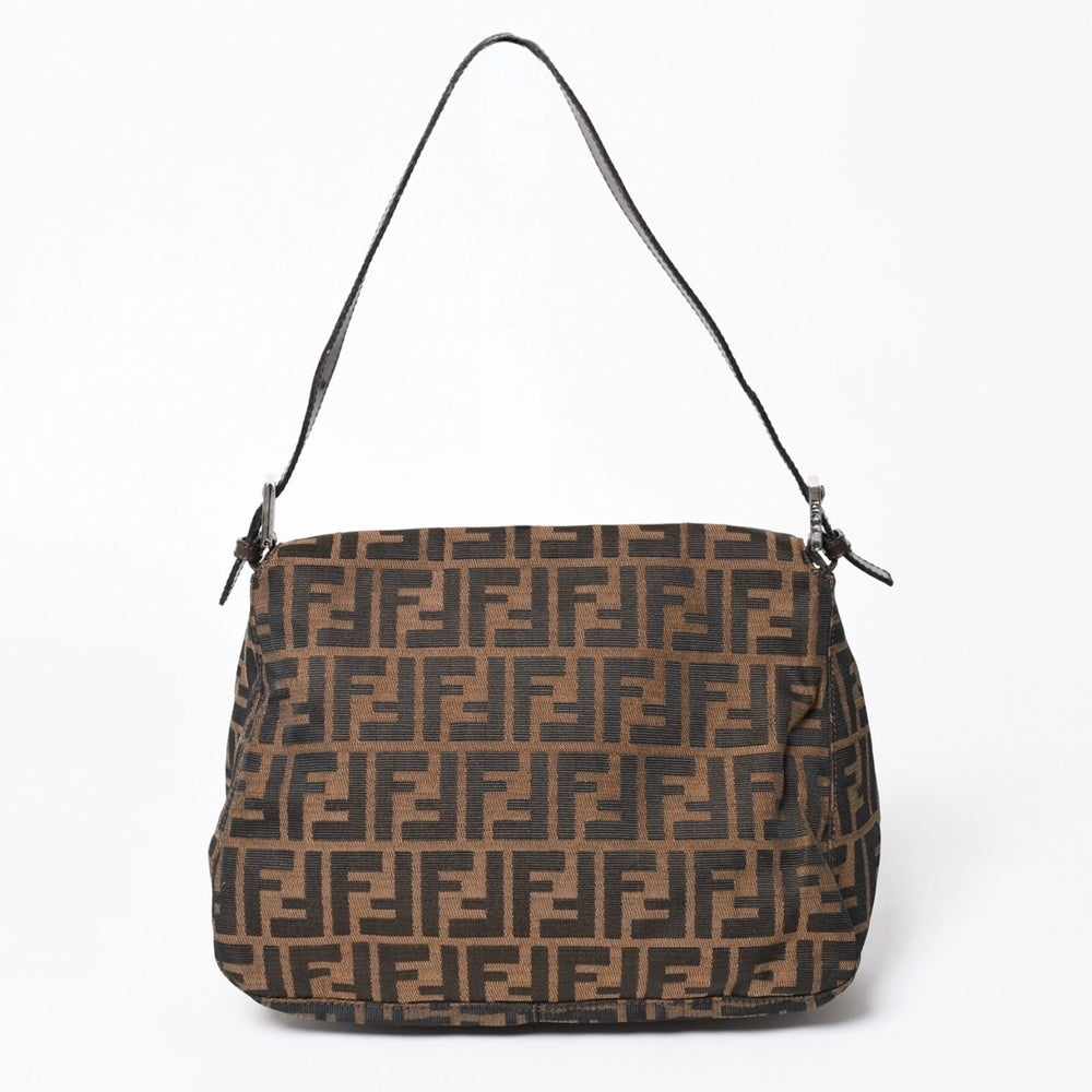 極美品 FENDI フェンディ マンマバケット ワンショルダーバッグ 26325 ズッカ柄 ブラウン ヴィンテージ シルバー金具 中古 4a006218